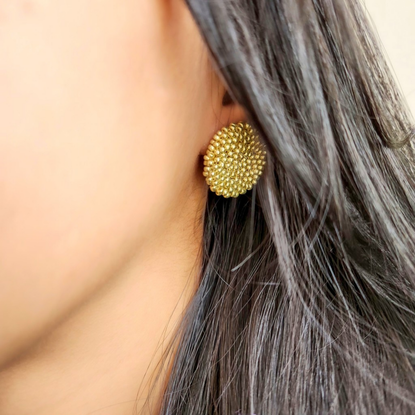 Medium Stud Earrings